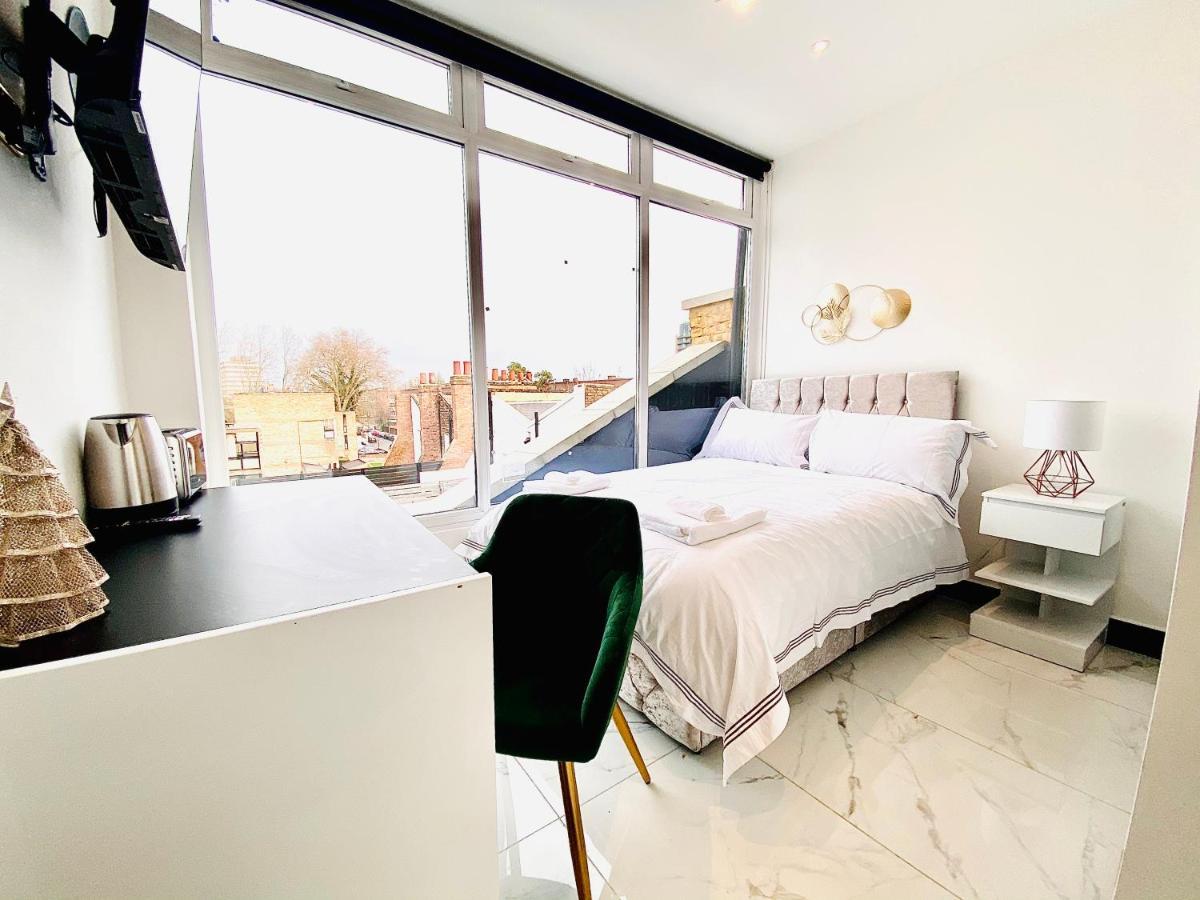 Duke And Duchess Apartments And Rooms - Private In Room Hot Tub Suites Londra Dış mekan fotoğraf